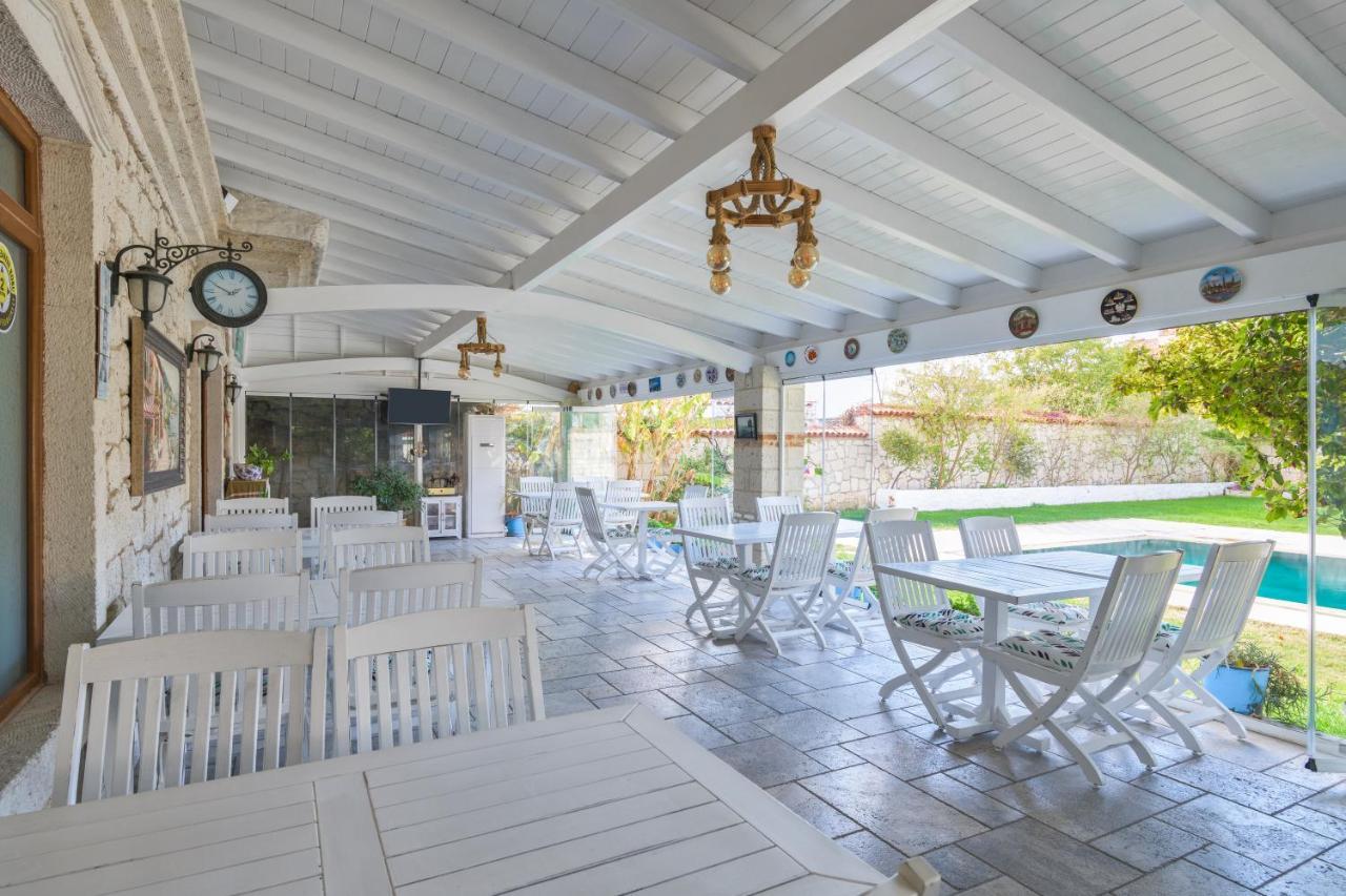 Alacati Koclu Konagi Hotel Ngoại thất bức ảnh